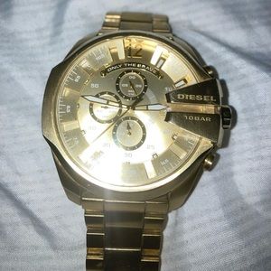 Mens Diesel 10Bar Yellow Gold watch
